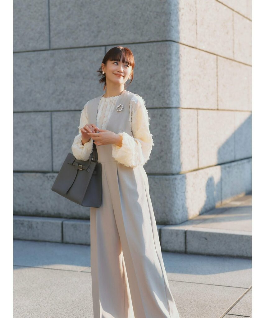 ブローチ　入学式　コーディネート　ジャケット　ピンク