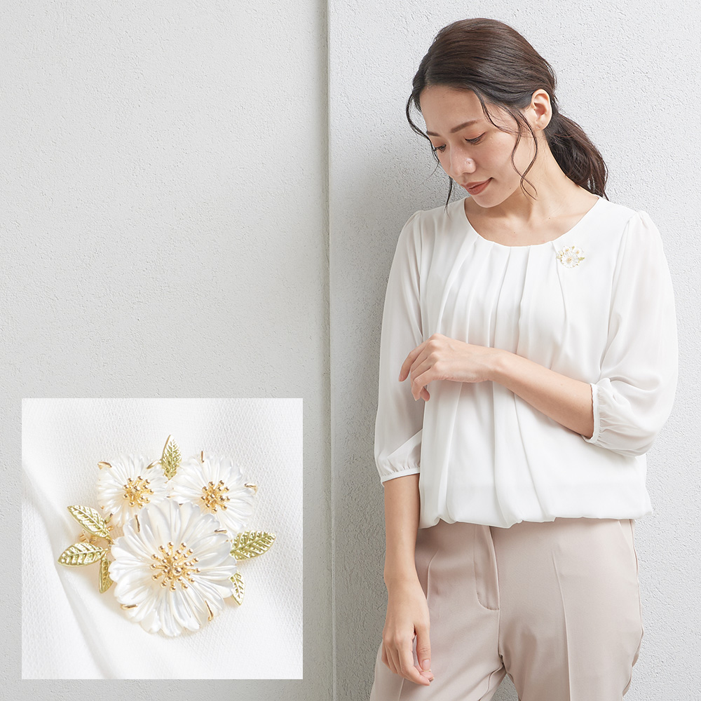 授業参観　ブローチ　コーディネート